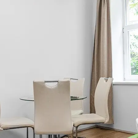 Lovely 2Br Shared Apartment, Enkplatz U3, 15Min To Center Vídeň Exteriér fotografie