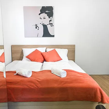 Lovely 2Br Shared Apartment, Enkplatz U3, 15Min To Center Vídeň Exteriér fotografie