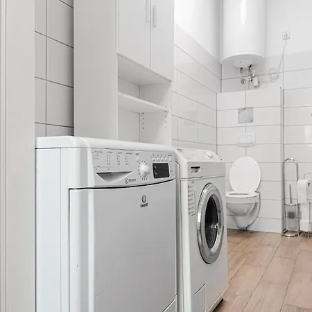 Lovely 2Br Shared Apartment, Enkplatz U3, 15Min To Center Vídeň Exteriér fotografie