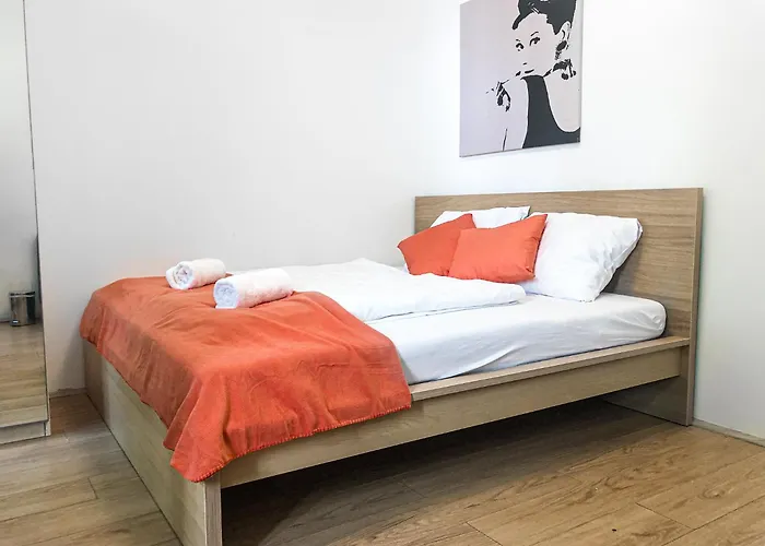 Lovely 2Br Shared Apartment, Enkplatz U3, 15Min To Center