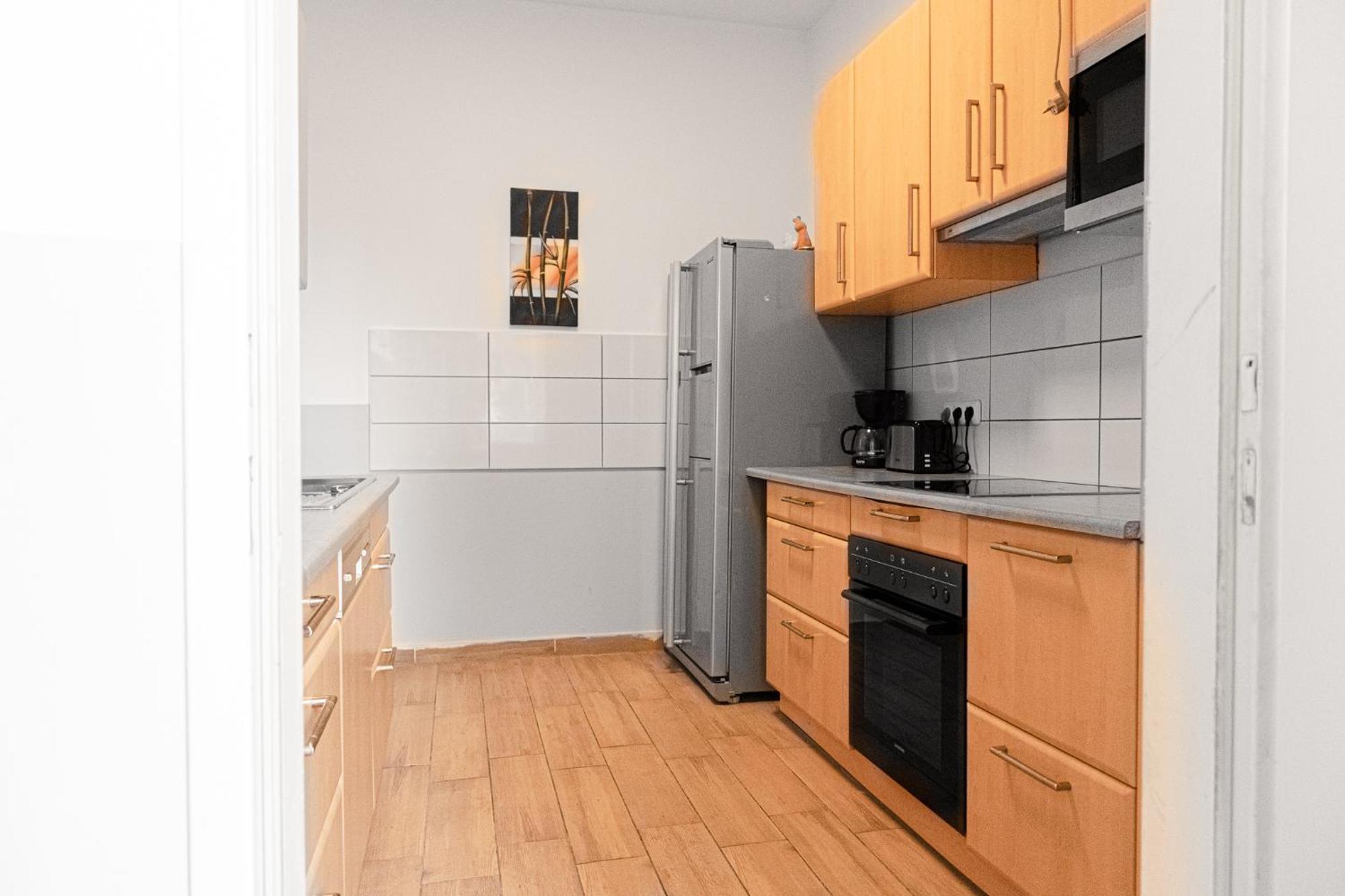 Apartmán Lovely 2br Shared Apartment, Enkplatz U3, 15min To Center