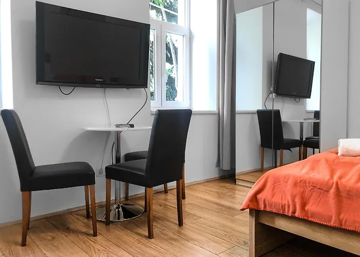 Lovely 2Br Shared Apartment, Enkplatz U3, 15Min To Center